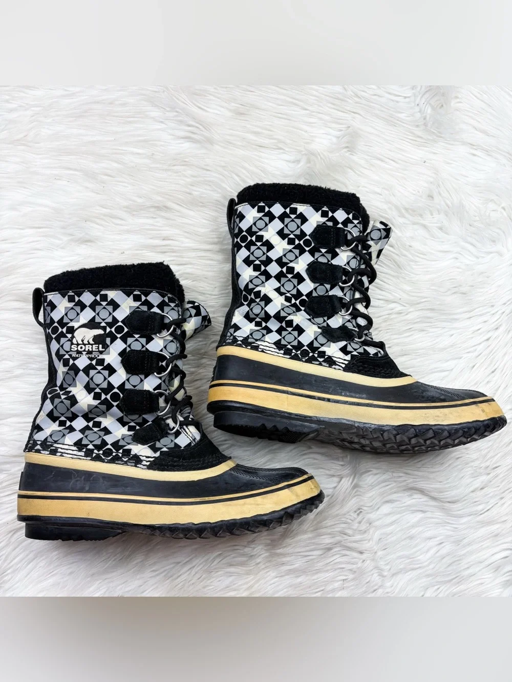 Sorel 1964 Pac Graphic Geometric Fleece Lined Waterproof Winter Duck Boots Gray